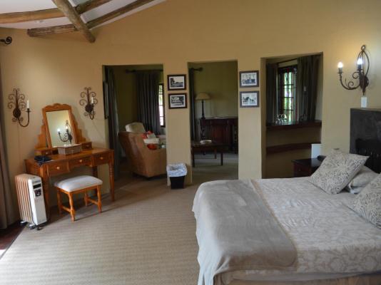 Room image 4