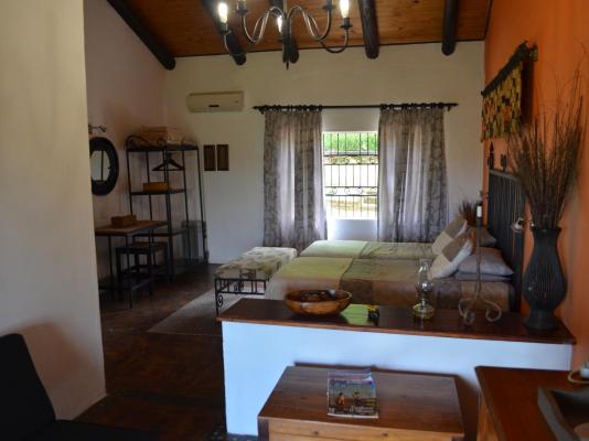 Room image 3