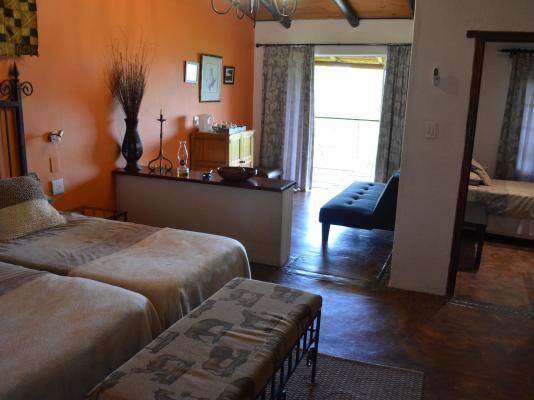 Room image 4
