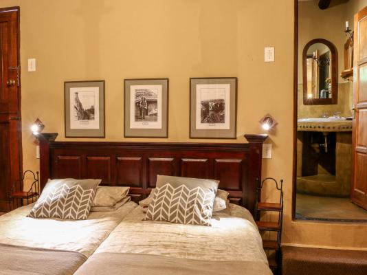 Room image 1