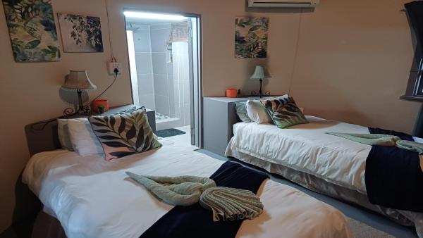 Room image 4