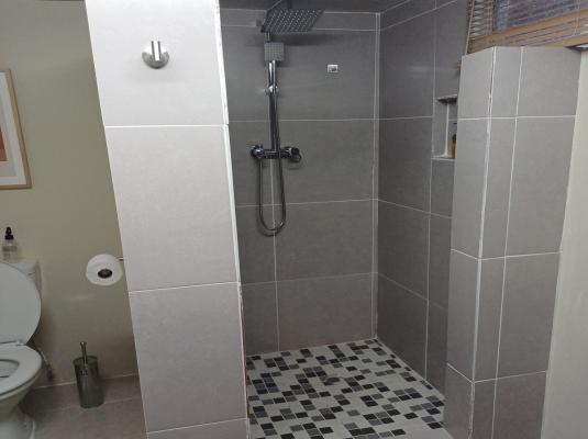 Room image 3