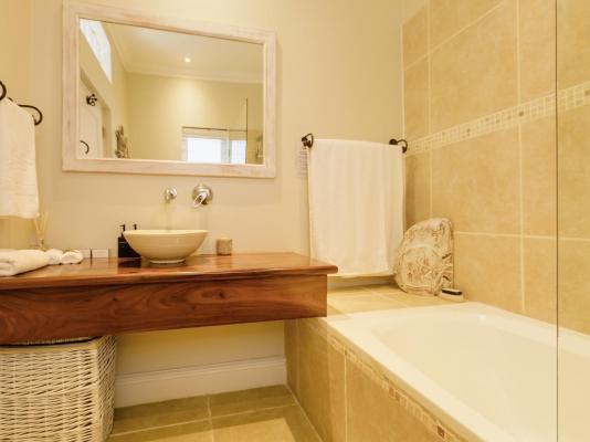 Amanzi Island Boutique Hotel - 289884