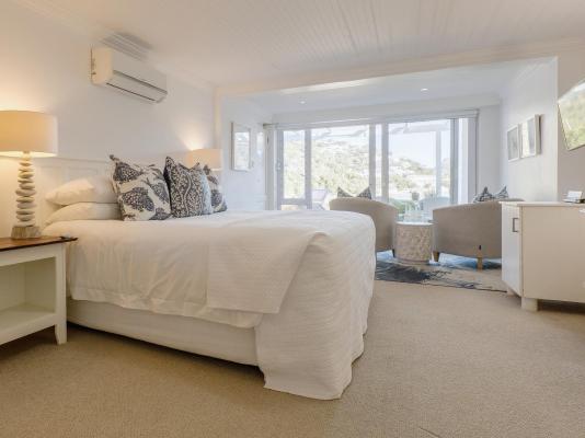 Room image 3
