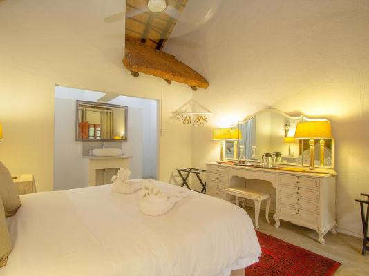 Room image 1