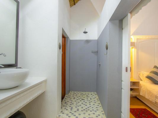 Room image 2