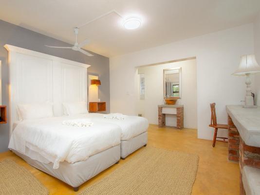 Room image 5