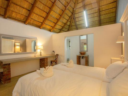 Room image 6