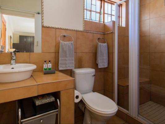 Room image 4