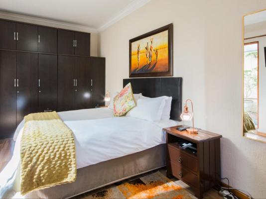 Room image 6