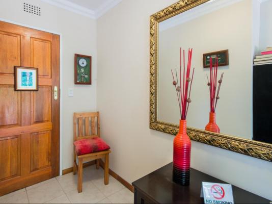 Room image 2