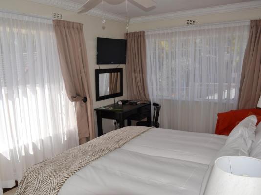 Room image 1