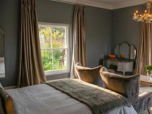 Room image 7