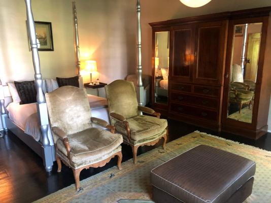 Room image 1