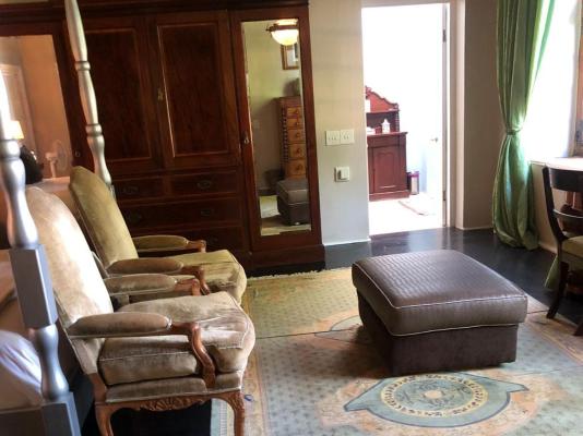 Room image 4