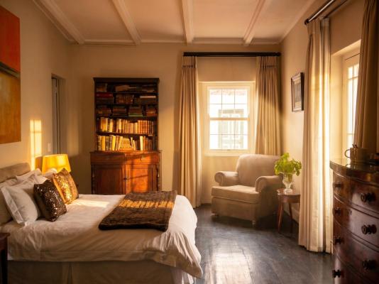 Room image 10