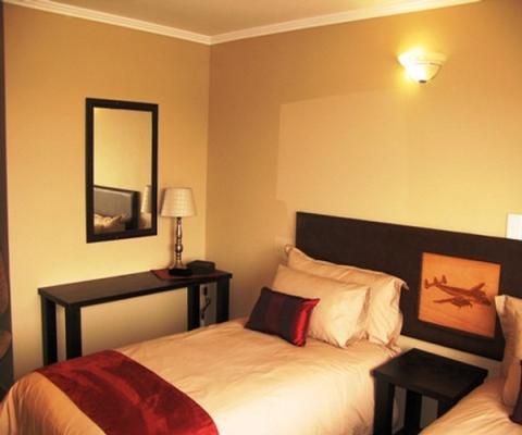 Room image 1
