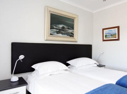 Room image 2