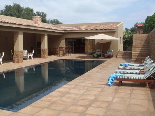 La Piscine at Chateau la Mer Exclusive Guesthouse
