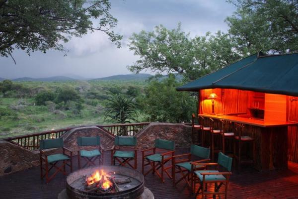 Mkuze Tented Lodge Deck