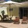 Cottage Chardonnay - Patio with Garden Furniture