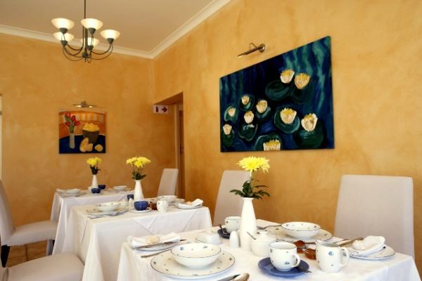 Breakfast room