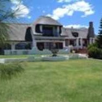 Whale Rock Luxury Lodge