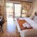 Roses room