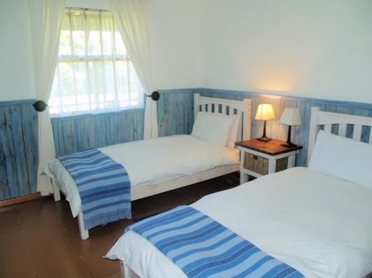 Room image 3