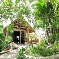 Utopia in Africa Guest Villa
