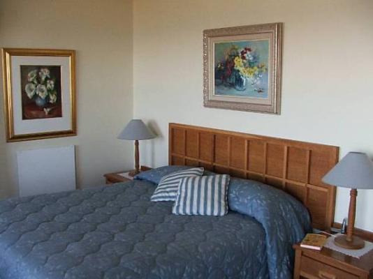 Room image 1