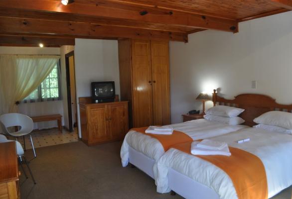 Room image 4
