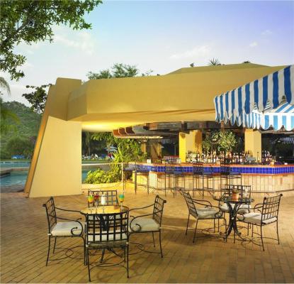 Pool Bar