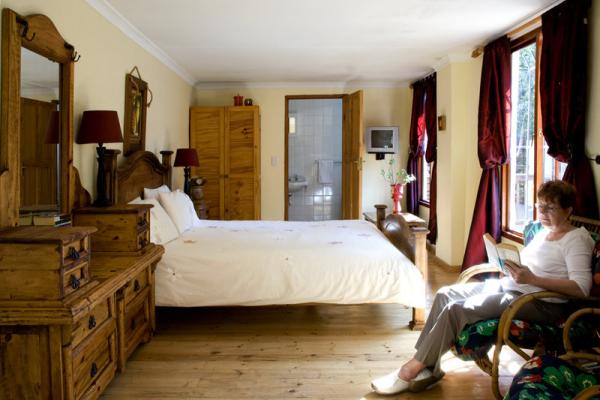 Gazania Garden Room Interior