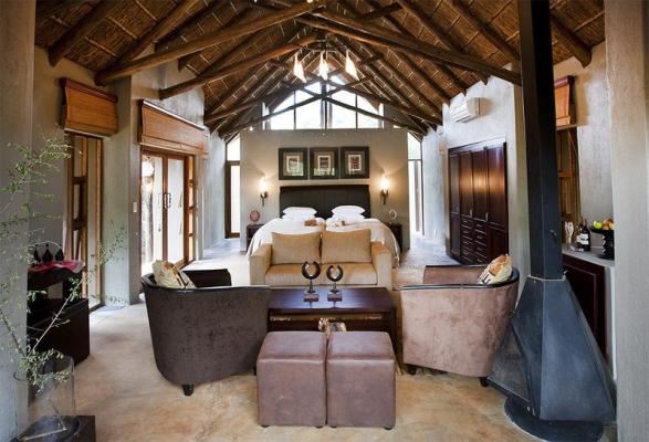 Black Rhino Game Lodge - Pilanesberg Game Reserve
