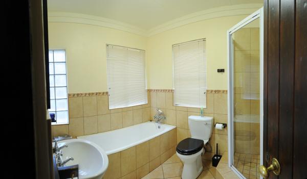 Room image 1