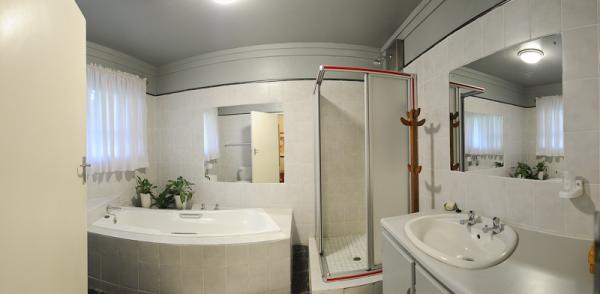 Room image 2