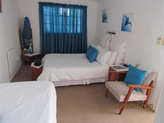 Room image 3
