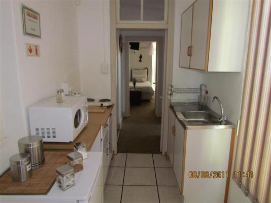Room image 8