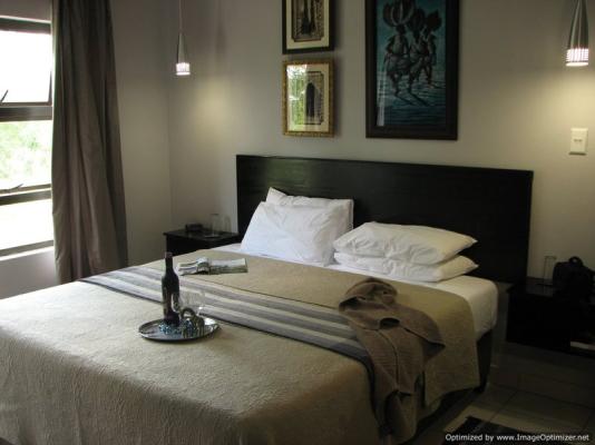 Room image 3