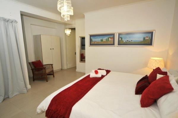 Room image 3