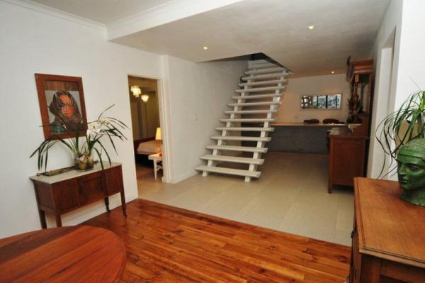 Room image 4