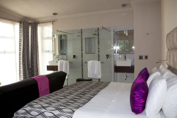 Room image 1