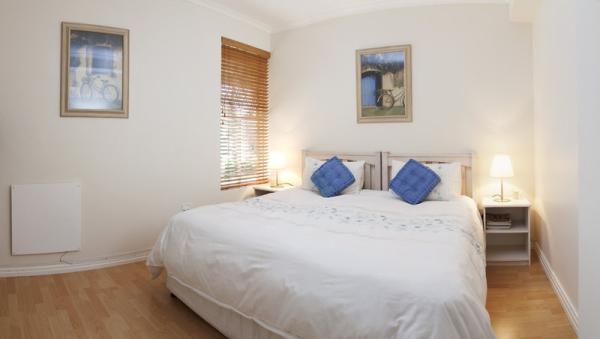 Room image 4