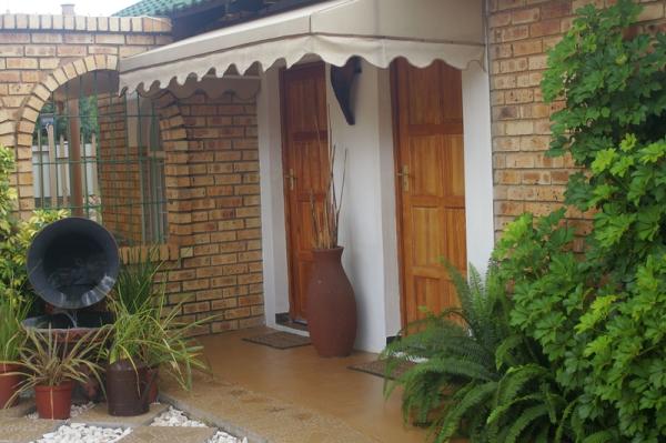 Room image 1