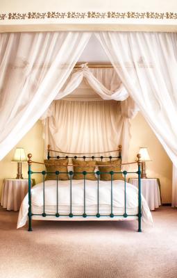 Room image 4