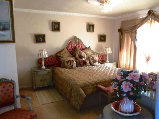 Room image 3