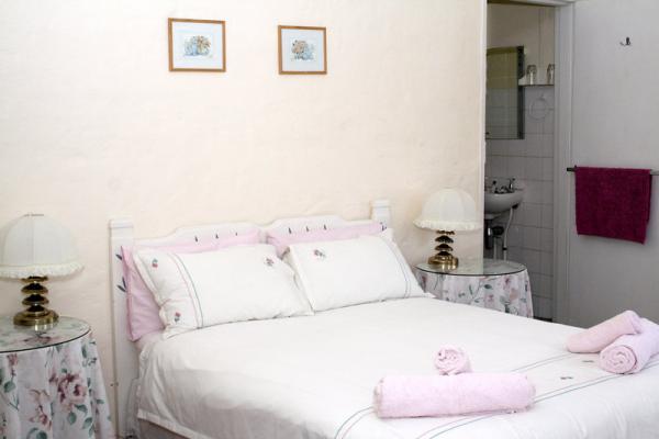 Room image 3