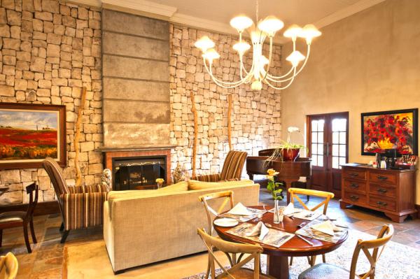 La Villa Vita Piano Room