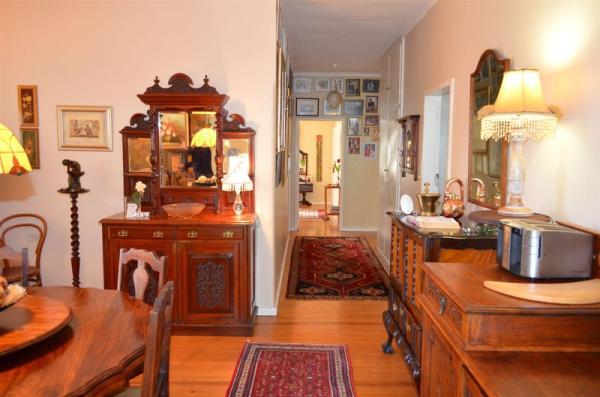 Room image 1